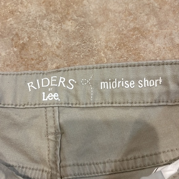 Riders By Lee Midrise Shorts Sz Medium/10 - Picture 8 of 11
